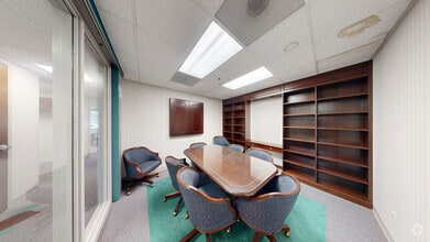 1749 S Naperville Rd, Wheaton, IL à louer Numérisation 3D Matterport– Image 2 sur 12