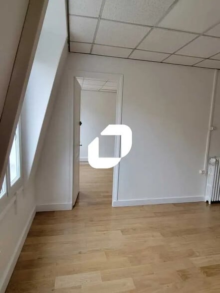 Bureau dans Paris à louer - Photo de l’immeuble – Image 3 sur 9