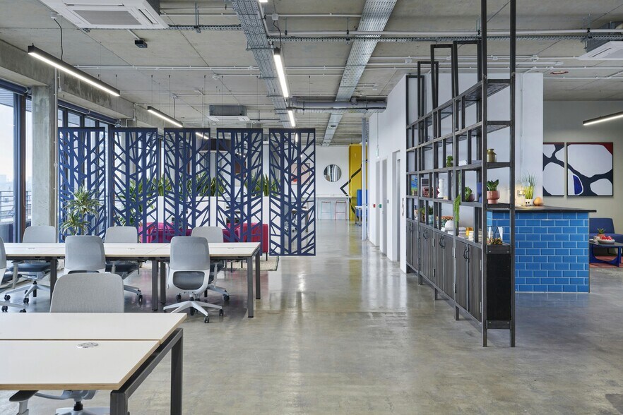 2-8 Morris Pl, Londres à louer - Photo de l’immeuble – Image 3 sur 33