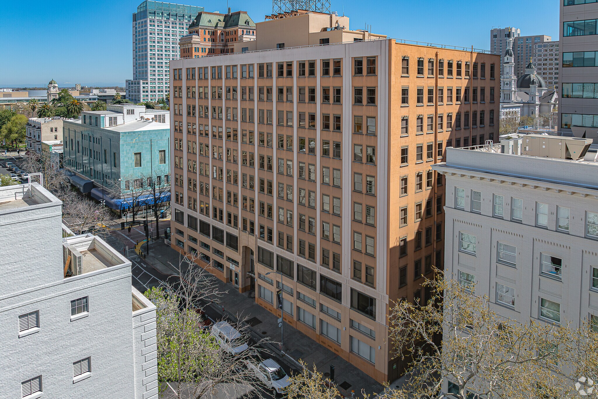 1107 9th St, Sacramento, CA à louer Photo principale– Image 1 sur 14