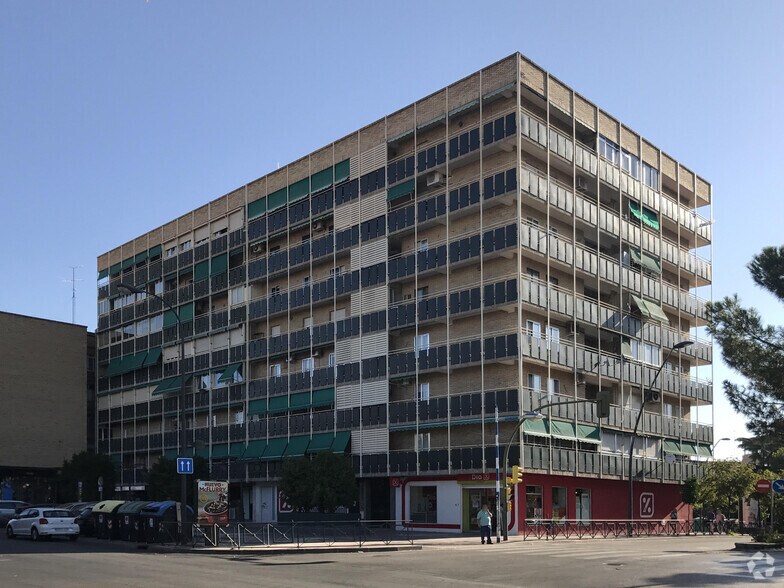 Local commercial dans Getafe, Madrid à louer - Photo principale – Image 1 sur 2