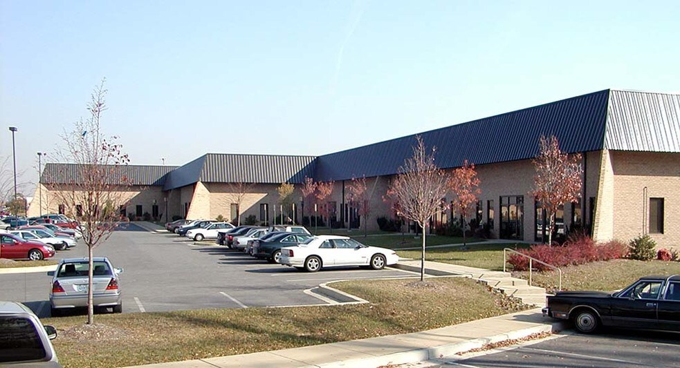9610 Pulaski Park Dr, Middle River, MD à louer - Photo principale – Image 1 sur 2