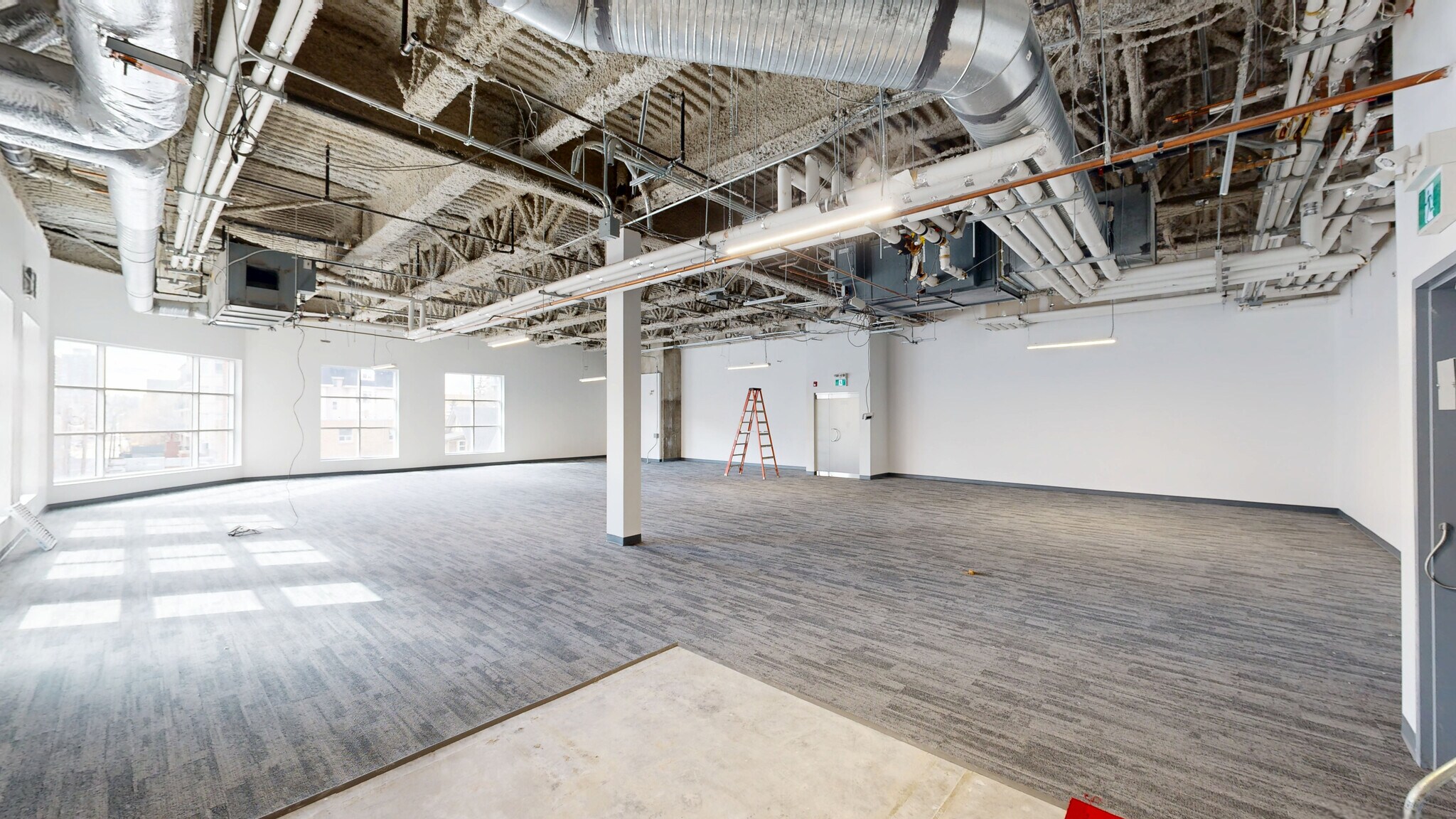 880 16th Ave SW, Calgary, AB à louer Photo intérieure– Image 1 sur 6