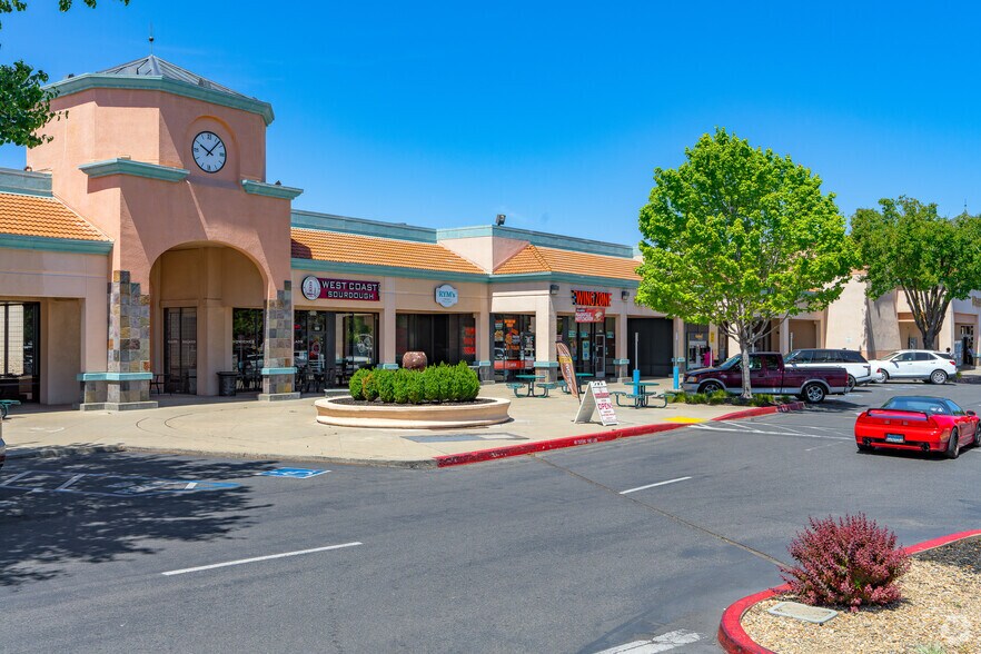 1282 Stabler Ln, Yuba City, CA à louer - Photo de l’immeuble – Image 2 sur 12