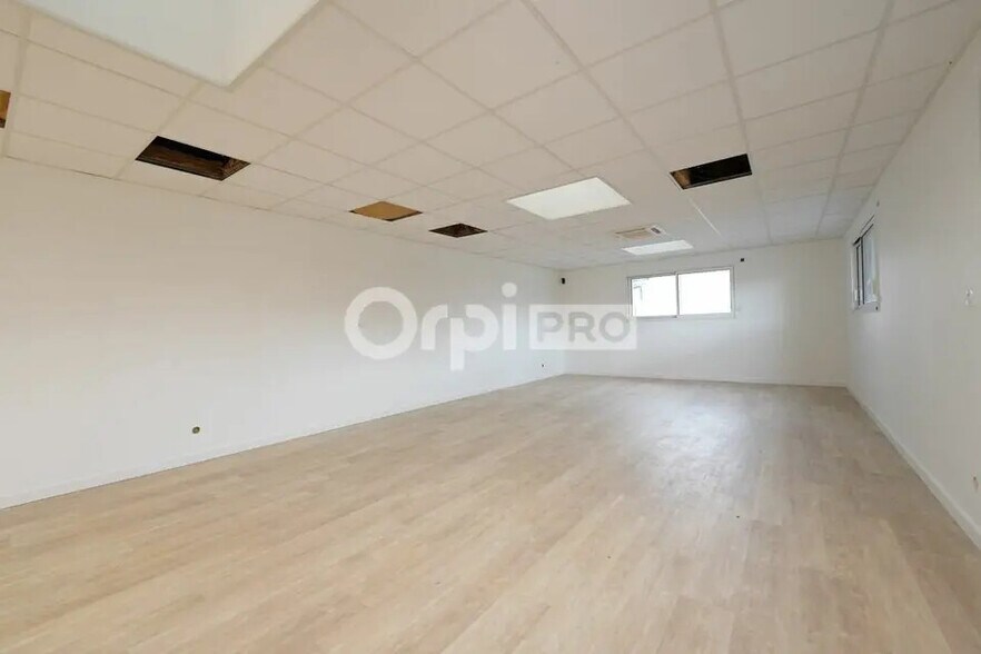 Bureau dans Chaponnay à vendre - Photo intérieure – Image 1 sur 12