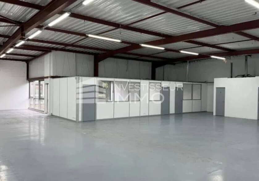 Local d’activités dans Villebon-sur-Yvette à louer - Photo intérieure – Image 2 sur 3