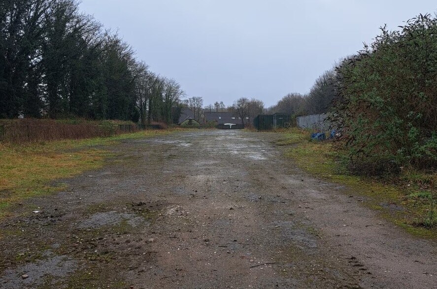 Station Rd, Wrexham à louer - Photo de l’immeuble – Image 1 sur 2