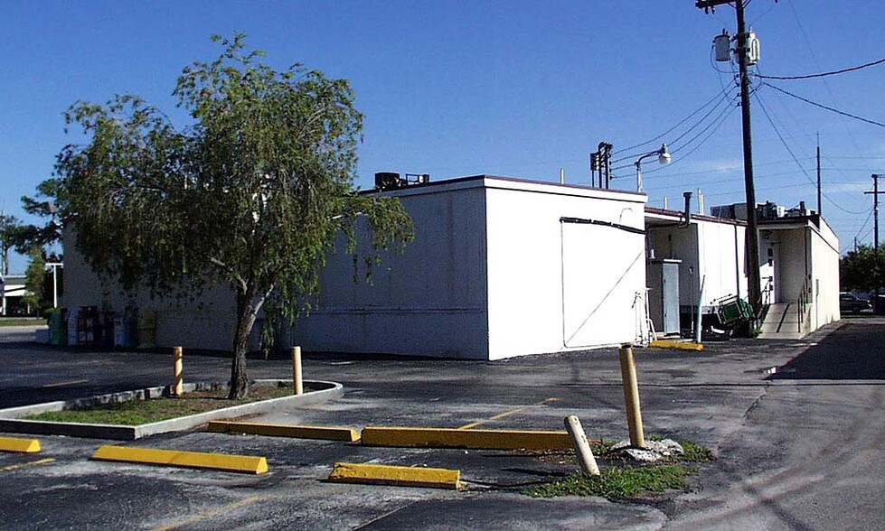 1156 N Washington Blvd, Sarasota, FL à louer - Autre – Image 2 sur 13