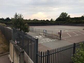 Plus de détails pour Rougham Hill, Bury St Edmunds - Terrain à louer