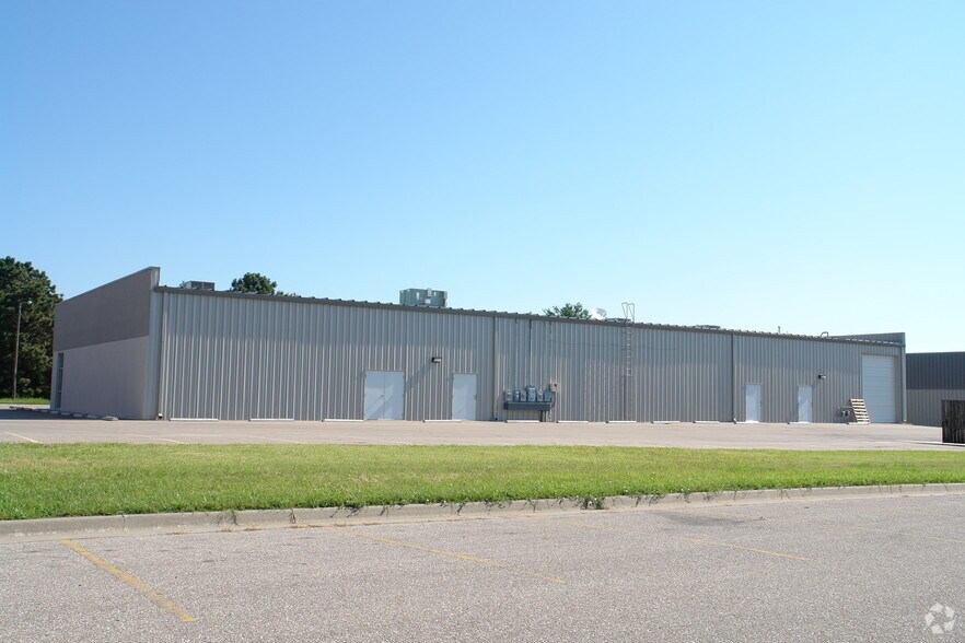 6800 W Taft, Wichita, KS à louer - Photo de l’immeuble – Image 2 sur 8