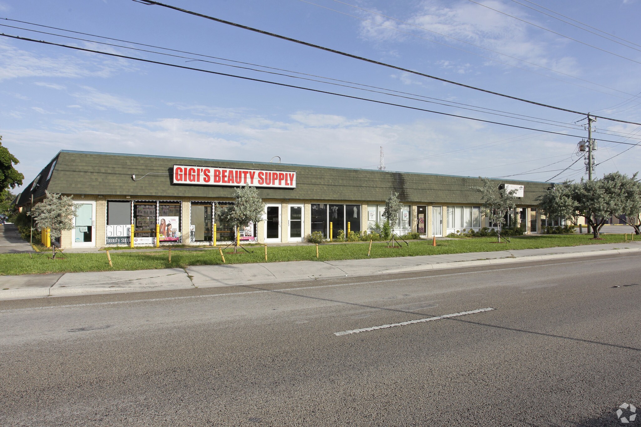 1551-1567 N Dixie Hwy, Pompano Beach, FL à louer Photo principale– Image 1 sur 10
