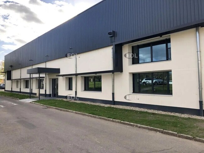 Plus de détails pour 33 Avenue Du Docteur Georges Lévy, Vénissieux - Bureau à louer