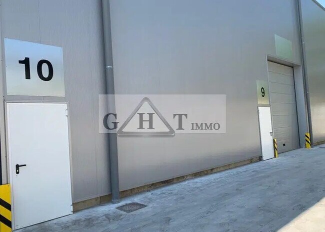 Plus de détails pour Industriel/Logistique à louer