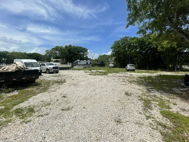98250 Overseas Hwy, Key Largo, FL à louer - Photo de l’immeuble – Image 2 sur 12