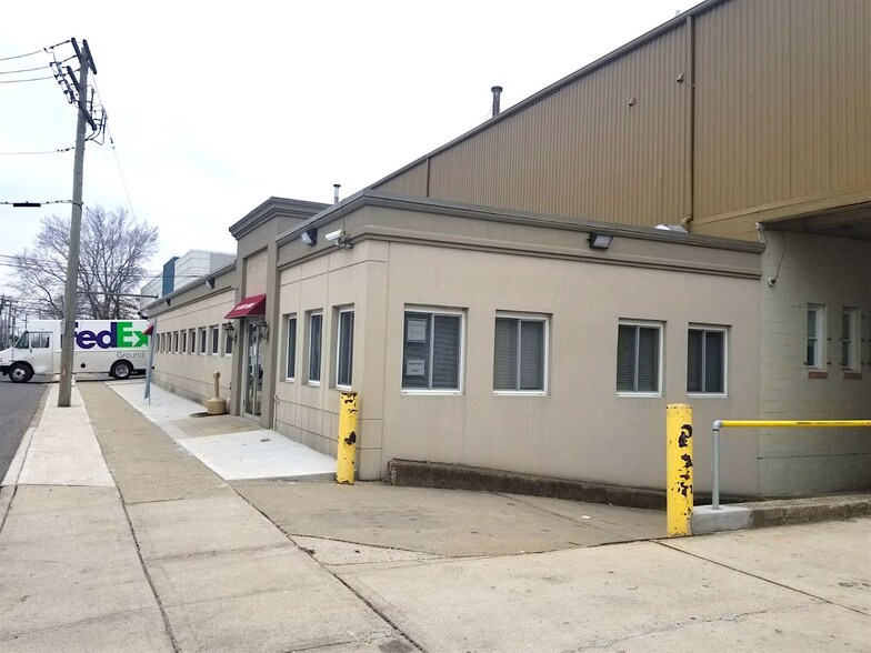 131 Liberty Ave, Mineola, NY à vendre - Autre – Image 3 sur 18