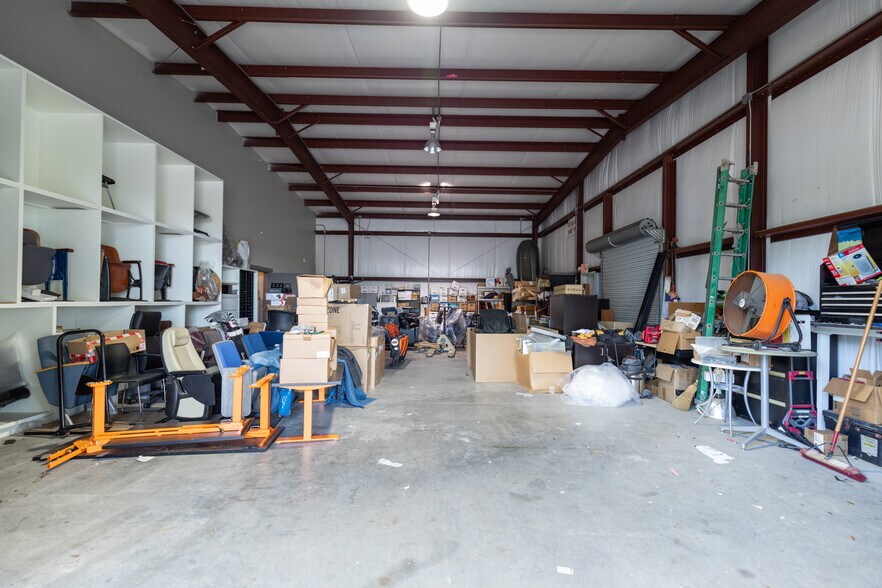 22303 Tuwa Rd, Tomball, TX à vendre - Photo intérieure – Image 2 sur 16