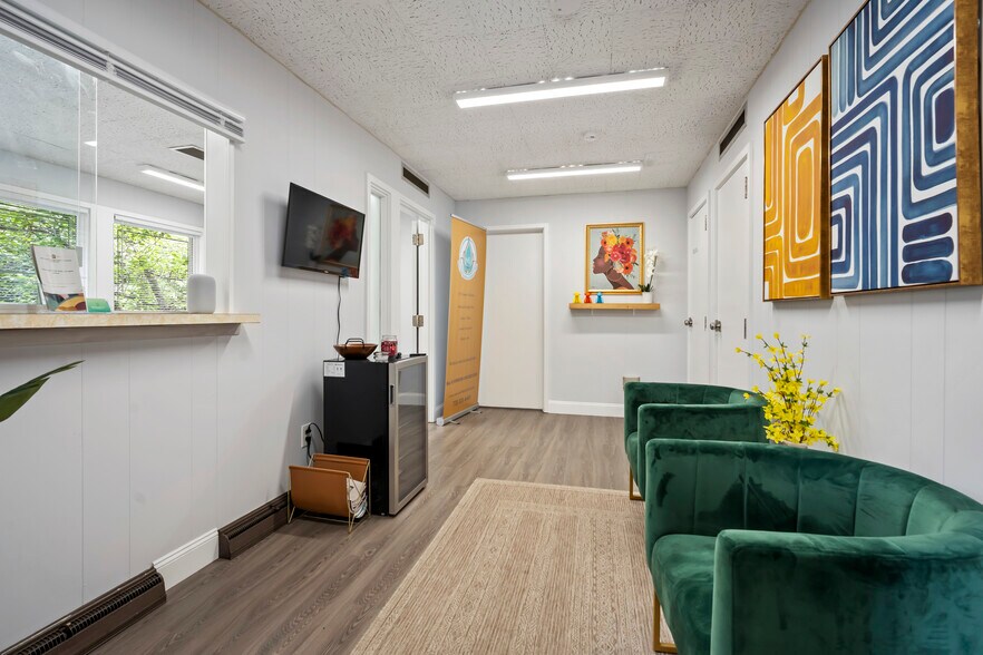 15 W Prospect St, East Brunswick, NJ à louer - Photo de l’immeuble – Image 3 sur 11