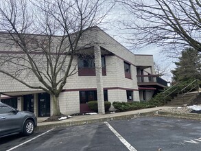 1858 Charter Ln, Lancaster, PA à louer Photo de l’immeuble– Image 1 sur 2