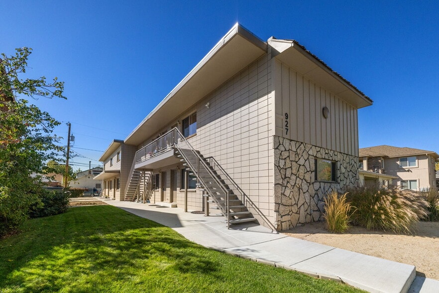 927 and 547 Ralston Street - 17 Units portefeuille de 2 biens à vendre sur LoopNet.fr - Photo de l’immeuble – Image 3 sur 36