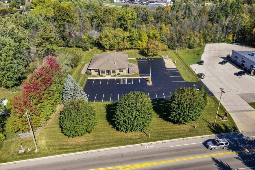 2325 Verlin Rd, Green Bay, WI à louer - Aérien – Image 2 sur 18