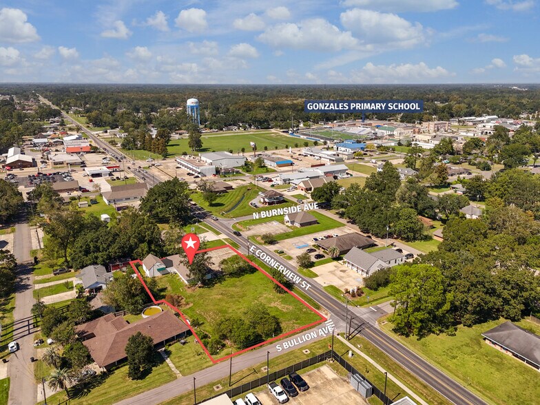 311 E Cornerview St, Gonzales, LA à vendre - Photo de l’immeuble – Image 2 sur 8
