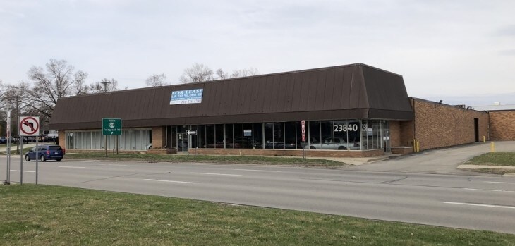 23840 W 8 Mile Rd, Southfield, MI à vendre Photo principale– Image 1 sur 7
