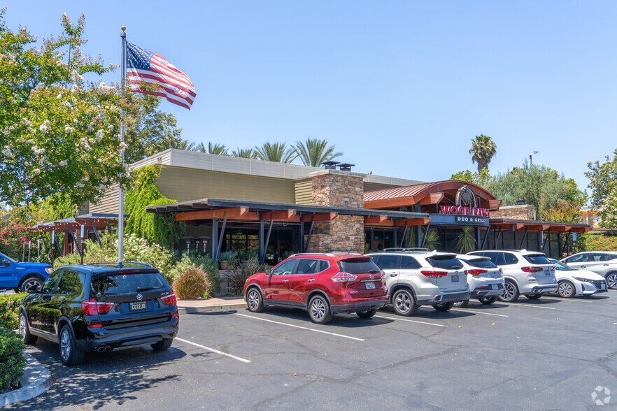 3335 Grand Ave, Chino Hills, CA à vendre - Photo principale – Image 1 sur 4