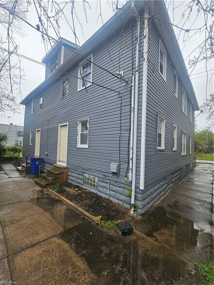 630-634 Eddy Rd, Cleveland, OH à vendre - Photo de l’immeuble – Image 3 sur 6