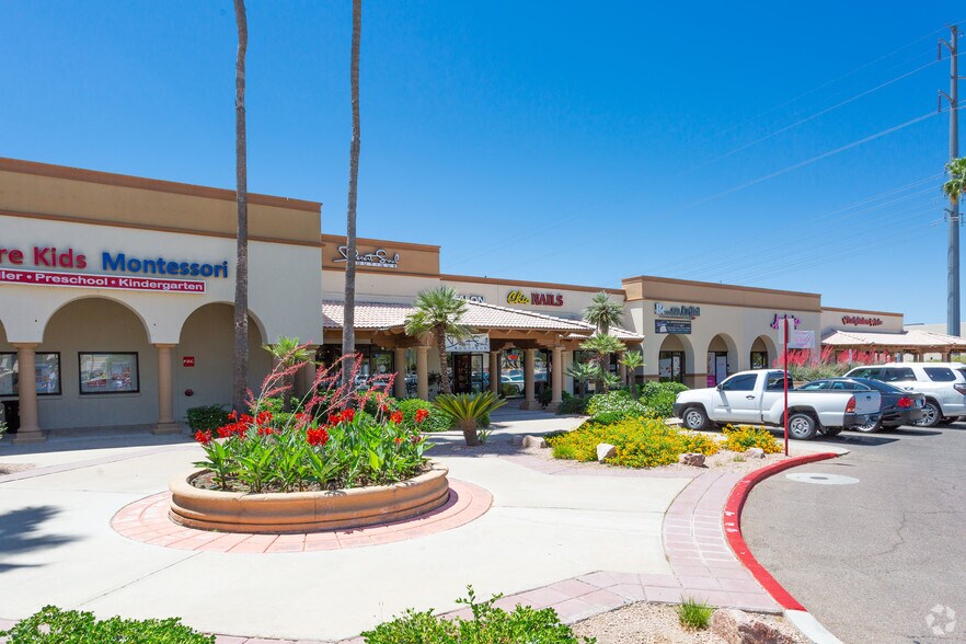 4001-4025 S 40th St, Phoenix, AZ à louer - Photo de l’immeuble – Image 1 sur 4