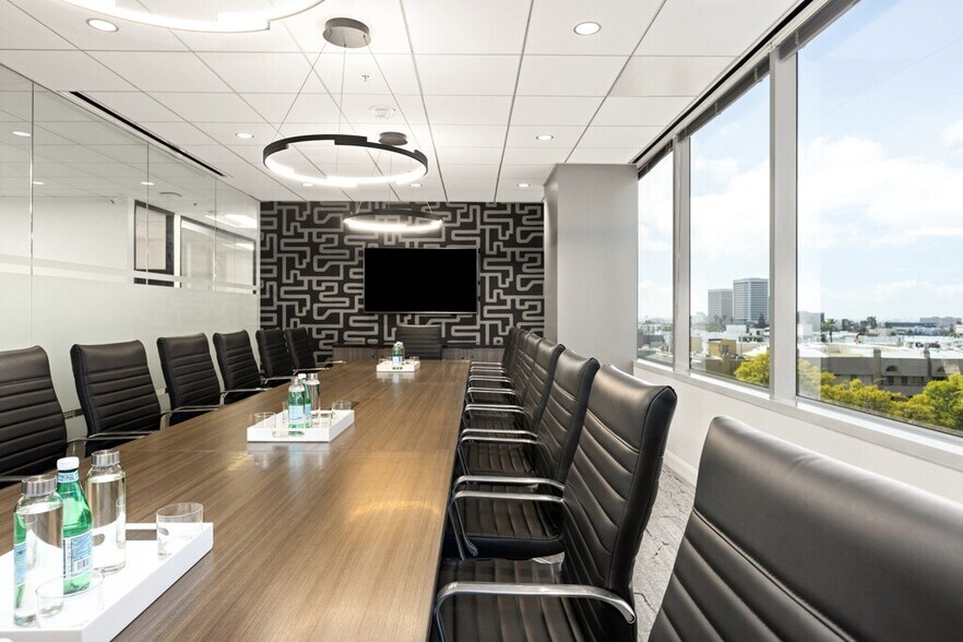 10940 wilshire Blvd, Los Angeles, CA à louer - Photo de l’immeuble – Image 3 sur 8