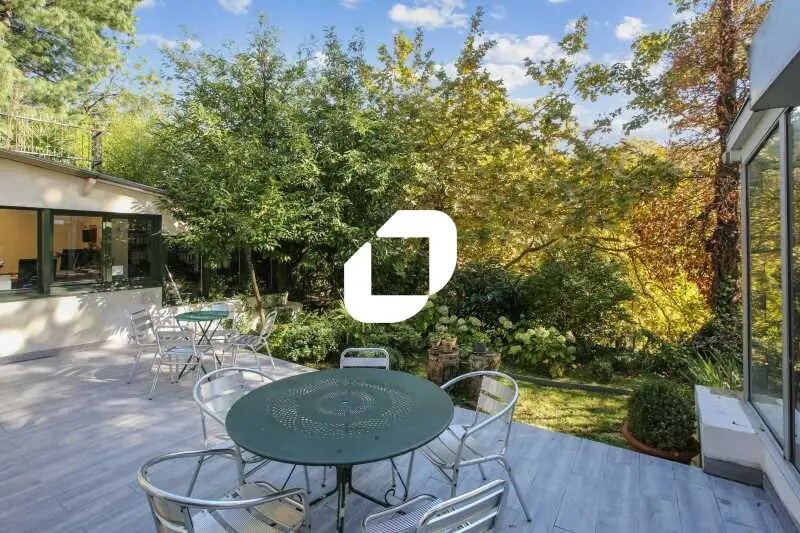 Bureau dans Neuilly-sur-Seine à louer Photo de l’immeuble– Image 1 sur 7