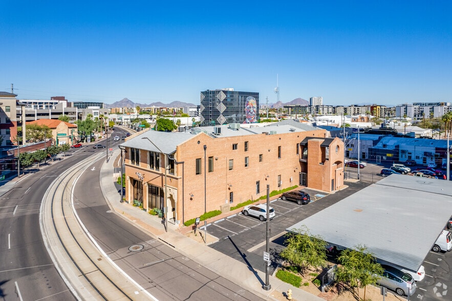 829 N 1st Ave, Phoenix, AZ à louer - Photo de l’immeuble – Image 3 sur 34