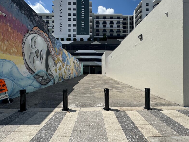 2020 Harrison St, Hollywood, FL à louer - Photo de l’immeuble – Image 3 sur 9