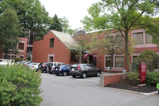 Plus de détails pour 637-651 Washington St, Brookline, MA - Bureau/Médical à louer