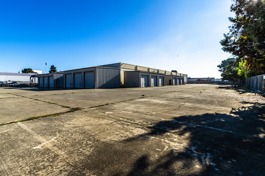 1833 Stearman Ave, Hayward, CA à vendre - Photo de l’immeuble – Image 3 sur 26