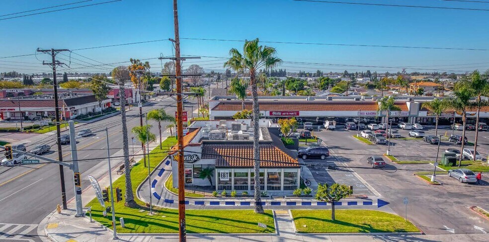 NWC BEACH BLVD & CHAPMAN AVE, Stanton, CA à louer - Photo de l’immeuble – Image 3 sur 17