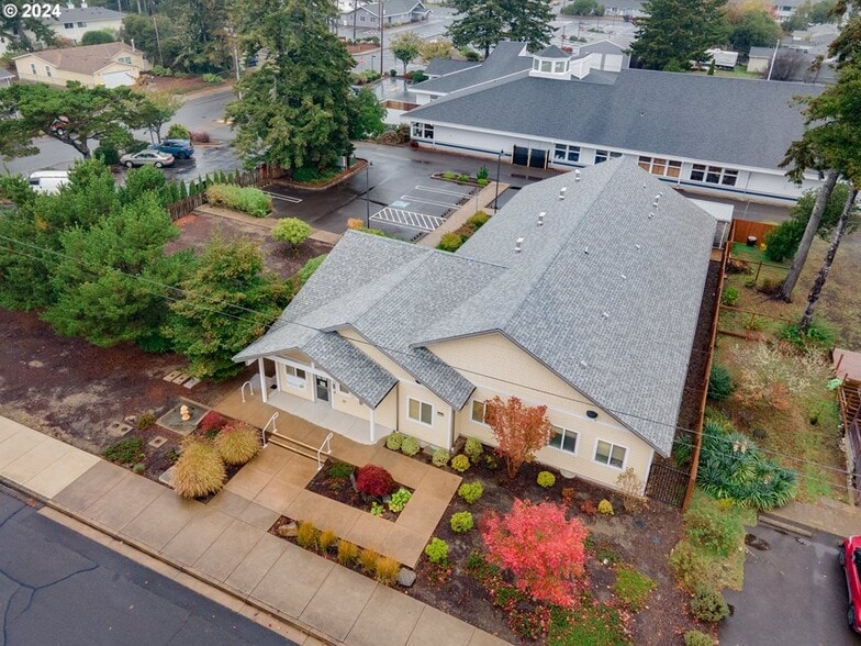1445 8th St, Florence, OR à vendre - Aérien – Image 3 sur 17