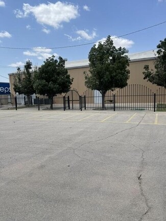 Plus de détails pour 7521 W University Blvd, Odessa, TX - Spécialisé à vendre