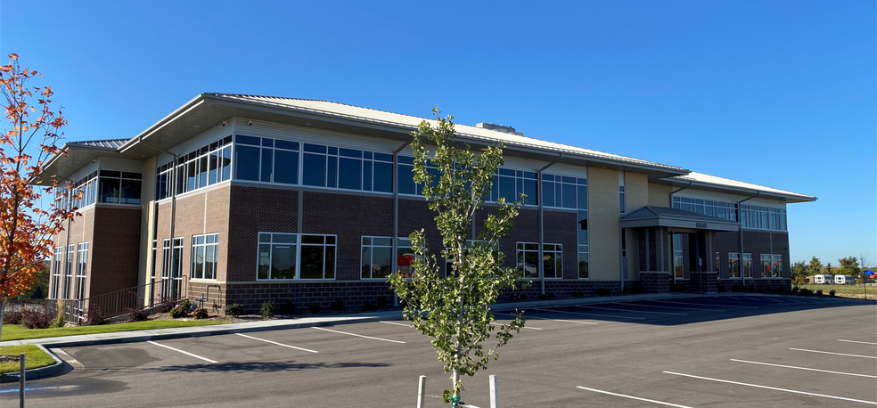 6500 Byron Center Ave SW, Byron Center, MI à louer - Photo de l’immeuble – Image 1 sur 8