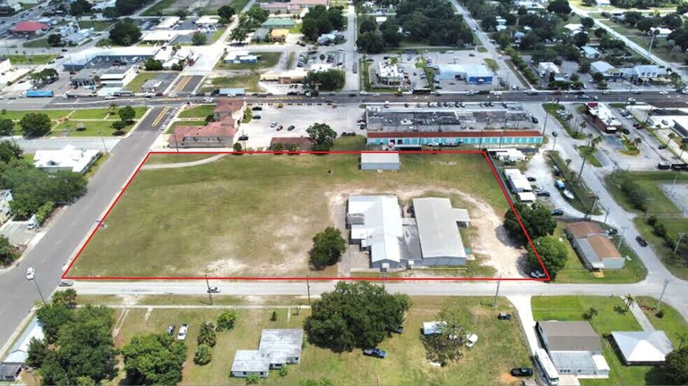 501 SE 2nd St, Okeechobee, FL à vendre - Photo de l’immeuble – Image 2 sur 6