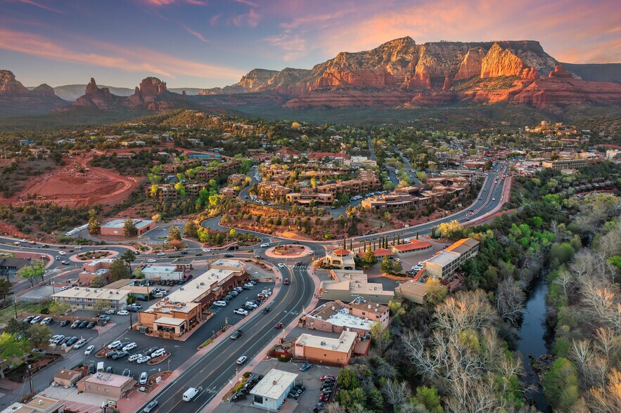 150 Highway 179, Sedona, AZ à louer - Photo de l’immeuble – Image 3 sur 5