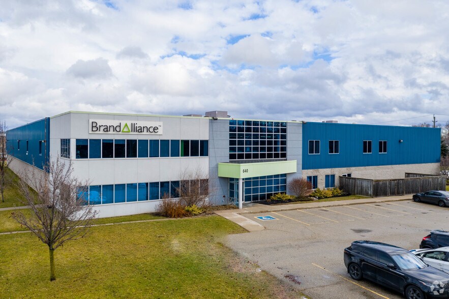 640 Bridge St W, Waterloo, ON à louer - Photo principale – Image 1 sur 5