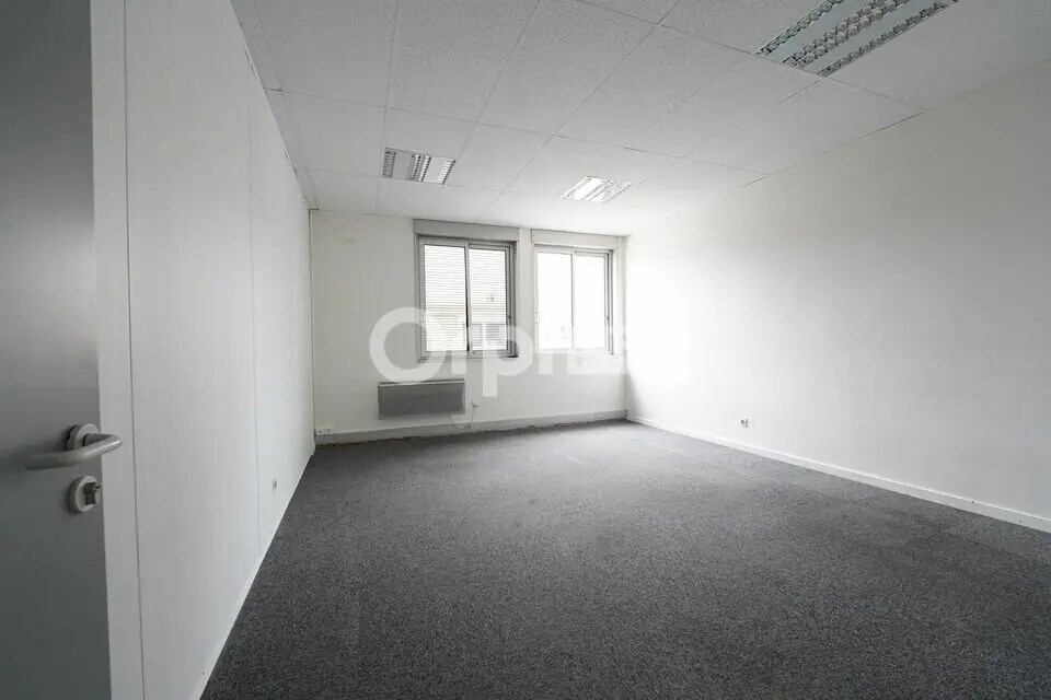 Bureau dans Villeurbanne à louer Photo de l’immeuble– Image 1 sur 28