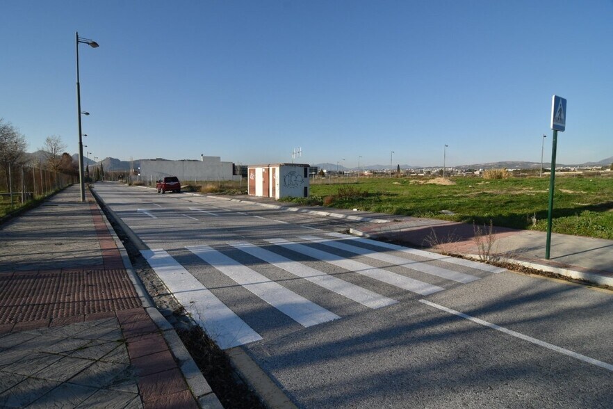 Paseo Cortijo del Conde, Granada, Granada à vendre - Photo de l’immeuble – Image 2 sur 6