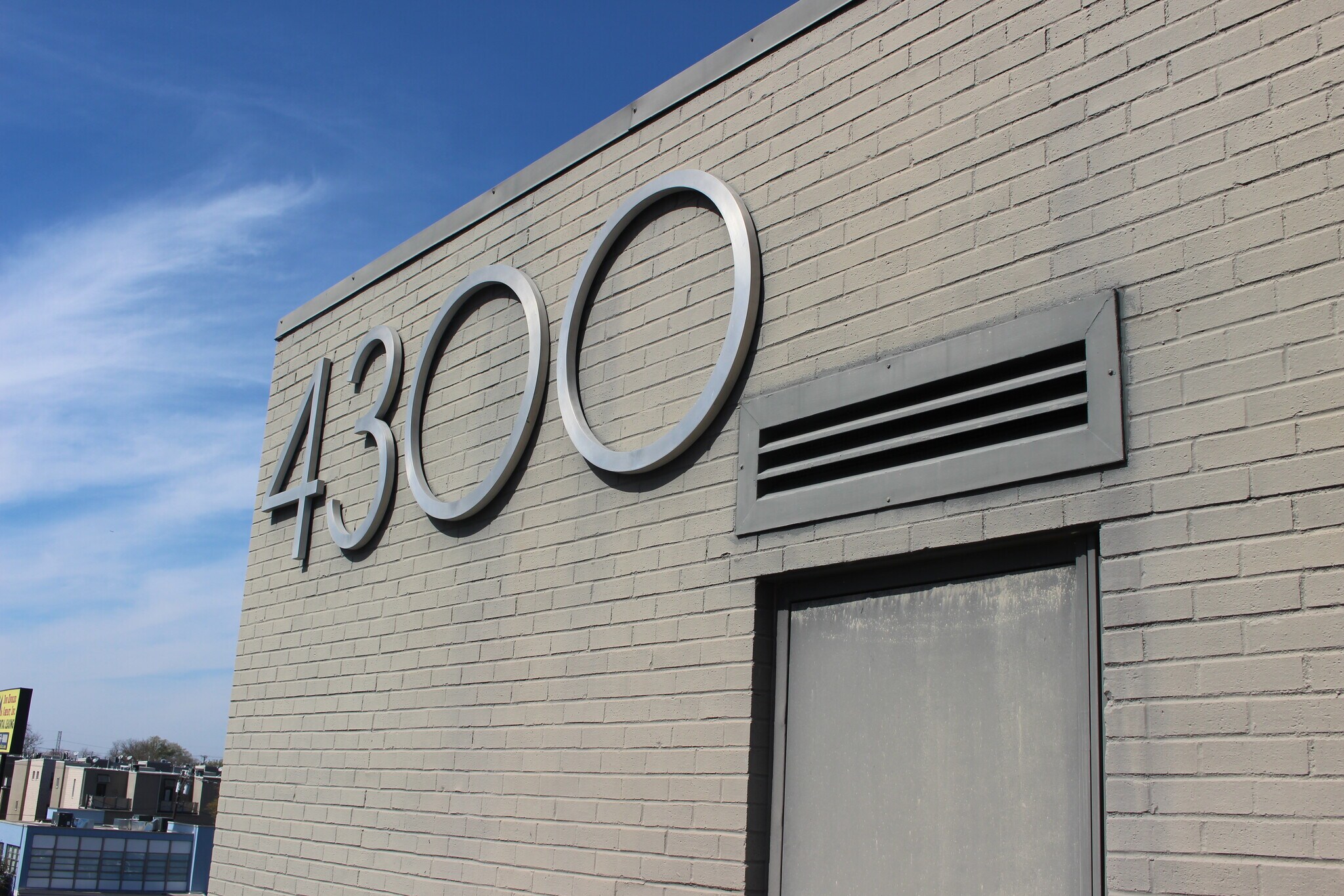 4300 N Central Expy, Dallas, TX à louer Photo principale– Image 1 sur 7