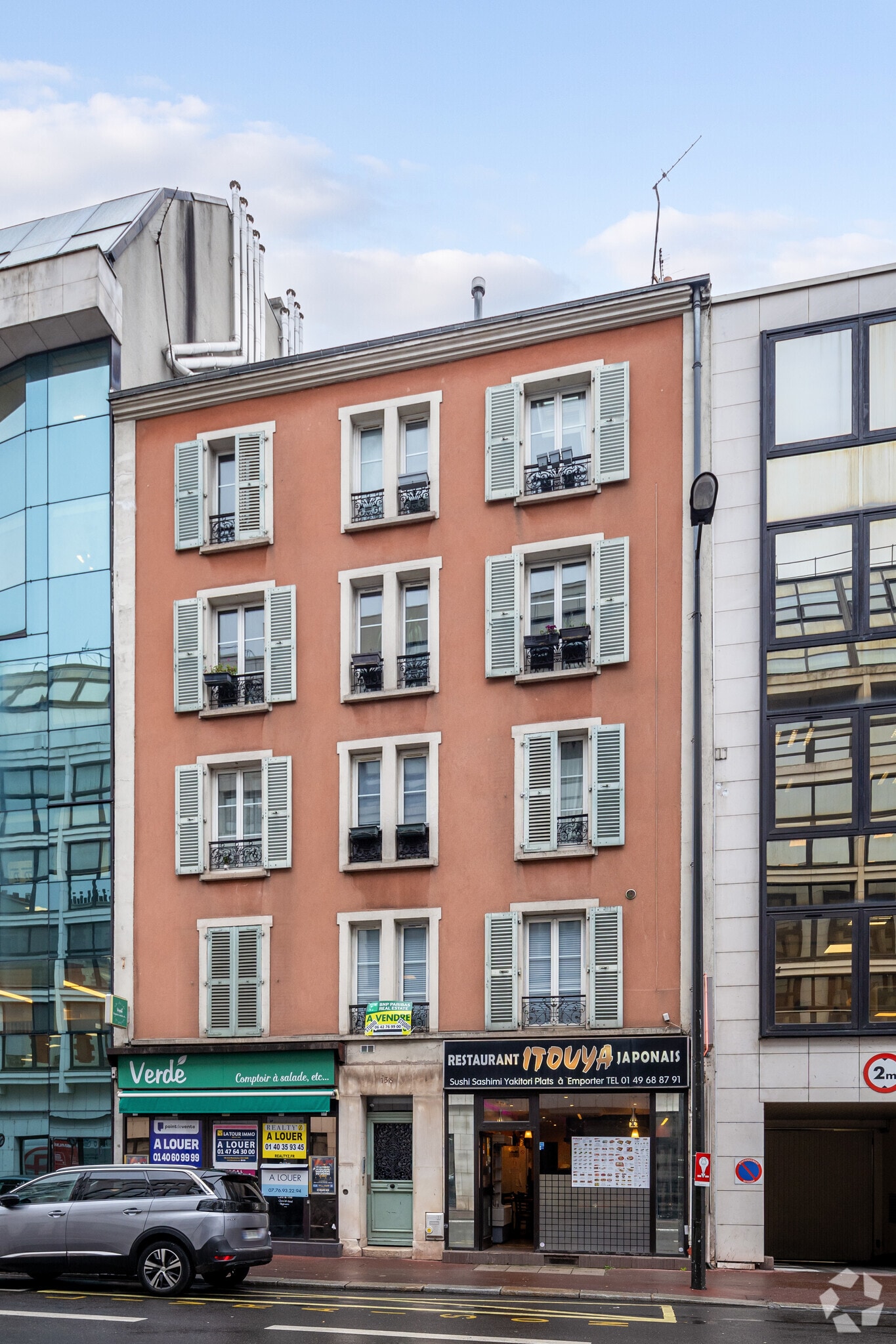 Rue Victor Hugo, Levallois-Perret à louer Photo principale– Image 1 sur 2