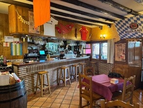 Local commercial dans Lanzahíta, Ávila à louer Photo intérieure– Image 1 sur 11