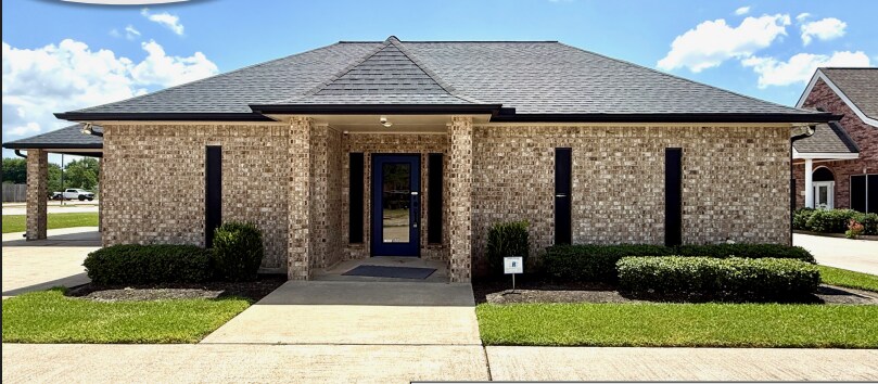 412 W Pasadena Blvd, Deer Park, TX à louer - Photo de l’immeuble – Image 1 sur 4