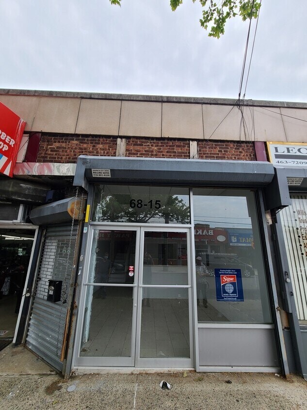 6813-6835 Fresh Meadow Ln, Fresh Meadows, NY à louer Autre– Image 1 sur 1