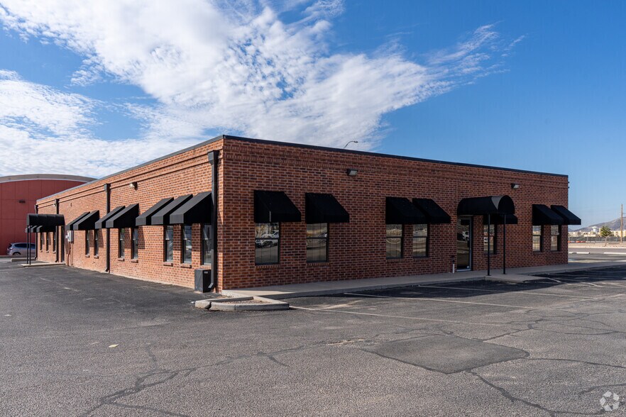 7108 Airport Rd, El Paso, TX à vendre - Photo de l’immeuble – Image 3 sur 14